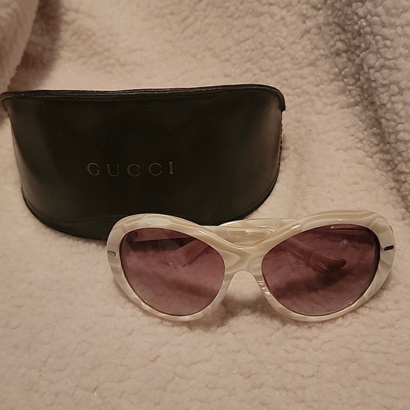 Authentic Gucci glasses - Picture 4 of 5